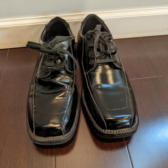 Kenneth Cole Unlisted Black Dress Shoes, Men Size 10 - Picture 3 of 5